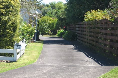 Photo of property in 2/9 Stanley Avenue, Milford, Auckland, 0620