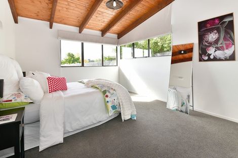 Photo of property in 159 Whangaparaoa Road, Red Beach, 0932