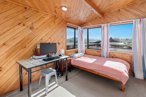 Photo of property in 22 Burton Place, Owhata, Rotorua, 3010