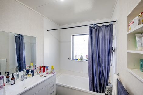 Photo of property in 4 Palgrave Avenue, Flaxmere, Hastings, 4120