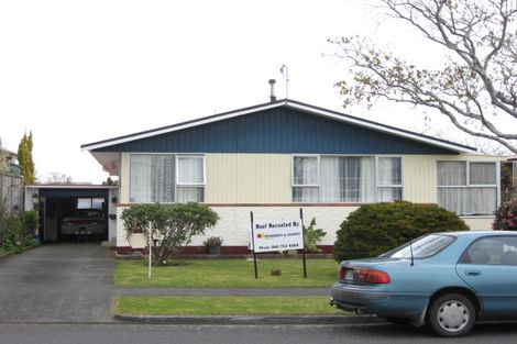 Photo of property in 52 Nevada Drive, Merrilands, New Plymouth, 4312