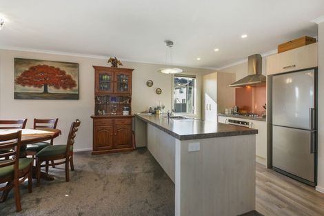 Photo of property in 7 Banks Boulevard, Whitby, Porirua, 5024