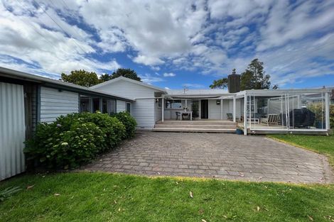Photo of property in 82 Glen Marine Parade, Glendene, Auckland, 0602