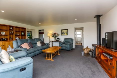 Photo of property in 9 Settlers Close, Whalers Gate, New Plymouth, 4310