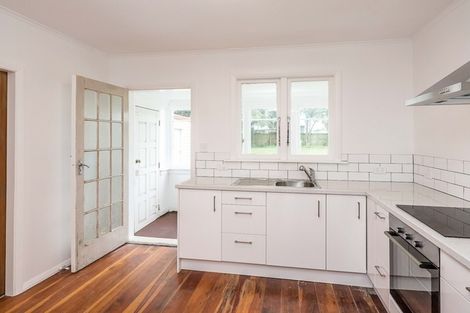 Photo of property in 8 Cambridge Street, Levin, 5510