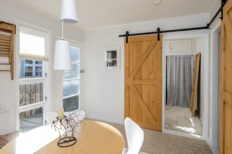 Photo of property in 18 The Avenue, Otaki Beach, Otaki, 5512