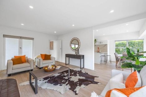Photo of property in 1/11 Corunna Road, Milford, Auckland, 0620