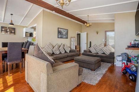 Photo of property in 77 Weldene Avenue, Glenfield, Auckland, 0629