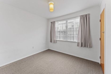 Photo of property in 1/95 Whites Line East, Waiwhetu, Lower Hutt, 5010