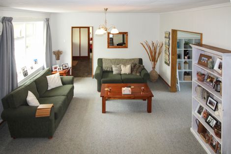 Photo of property in 52 Wellington Street, Enfield, Oamaru, 9491