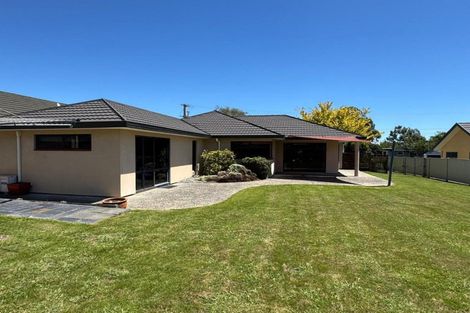 Photo of property in 8 Arataki Road, Havelock North, 4130
