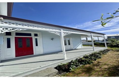 Photo of property in 18 Morley Street, New Plymouth, 4310