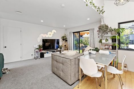 Photo of property in 48f Arawa Street, New Lynn, Auckland, 0600