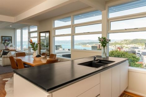 Photo of property in 27 Salamanca Road, Kelburn, Wellington, 6012