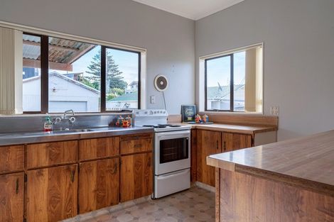 Photo of property in 15 Tasman Road, Otaki Beach, Otaki, 5512