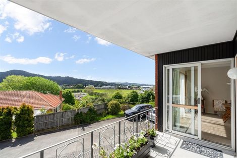Photo of property in 2/266 Western Hills Drive, Avenues, Whangarei, 0110
