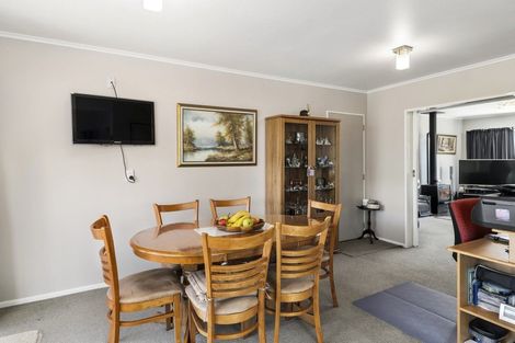 Photo of property in 12 Heather Street, Levin, 5510