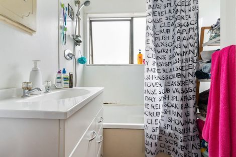 Photo of property in 12 Thebes Street, Pomare, Rotorua, 3015