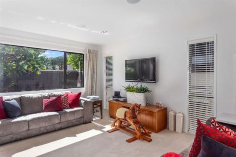 Photo of property in 16 Waterford Avenue, Ohope, 3121