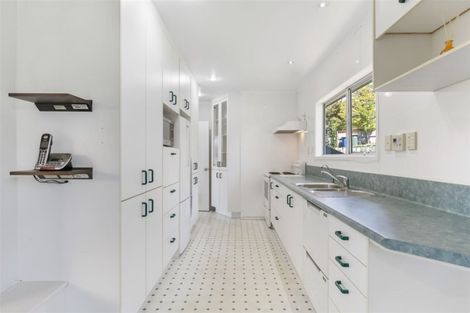 Photo of property in 70 Marlborough Avenue, Glenfield, Auckland, 0629