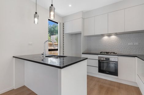 Photo of property in 103c Lynwood Road, New Lynn, Auckland, 0600