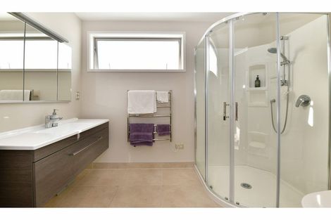 Photo of property in 4 Manhattan Rise, Orewa, 0931