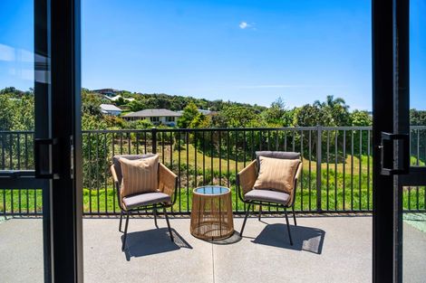Photo of property in 21 Korora Crescent, Omokoroa, 3114