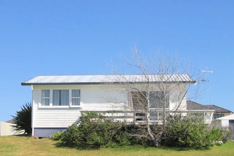 Photo of property in 1178 Papamoa Beach Road, Papamoa Beach, Papamoa, 3118