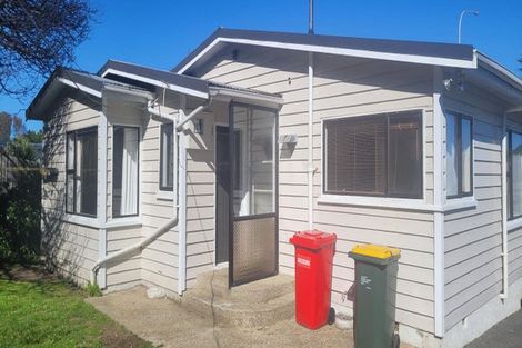 Photo of property in 94 Mana Esplanade, Paremata, Porirua, 5026