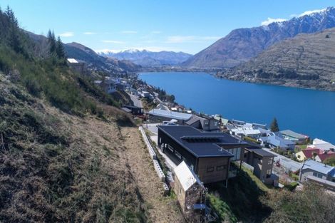 Photo of property in 16 Birch Lane, Queenstown, 9300