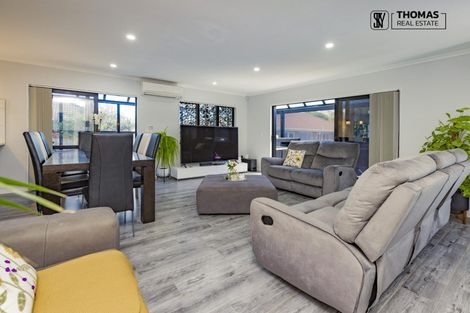 Photo of property in 10a Gainsborough Street, Manurewa, Auckland, 2102