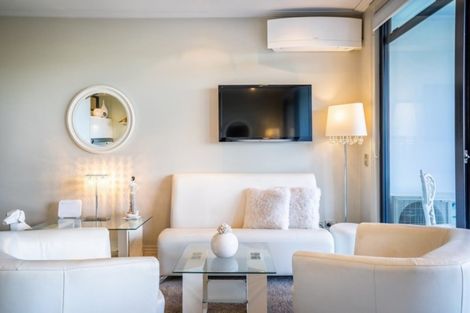 Photo of property in Cooks Apartments, 1e/24 James Cook Crescent, Remuera, Auckland, 1050