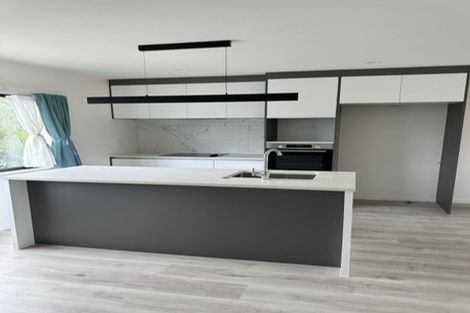 Photo of property in 113e Sycamore Drive, Sunnynook, Auckland, 0620