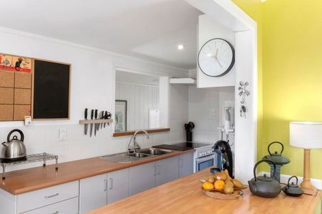 Photo of property in 128 Bodhisattva Road, Waitoki, Silverdale, 0994