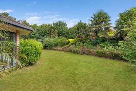 Photo of property in 10 Gleaming Place, Waiuku, 2123