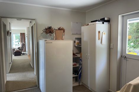 Photo of property in 24 Poplar Road, Stanmore Bay, Whangaparaoa, 0932