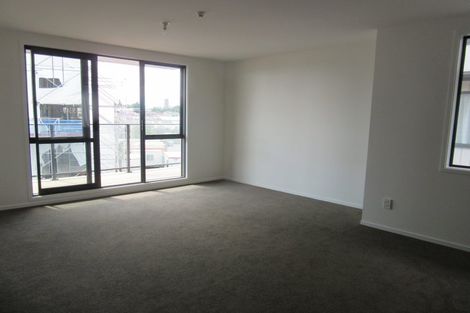 Photo of property in 66/68 Mountain Road, Mount Wellington, Auckland, 1072