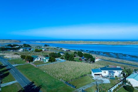 Photo of property in 10 Neva Street, Fortrose, Invercargill, 9875