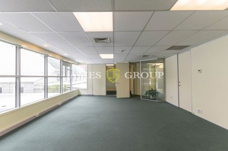 Photo of property in 8a Madeira Lane, Grafton, Auckland, 1023