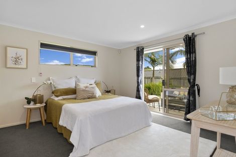 Photo of property in 208 Ballintoy Park Drive, Welcome Bay, Tauranga, 3175