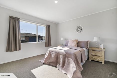Photo of property in 15 Hocken Place, Mangere Bridge, Auckland, 2022