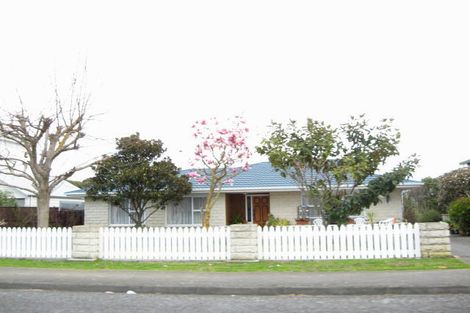 Photo of property in 60 Shrimpton Road, Haumoana, 4102