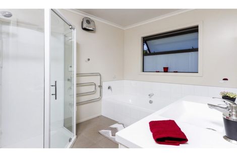 Photo of property in 42 Covent Drive, Stoke, Nelson, 7011