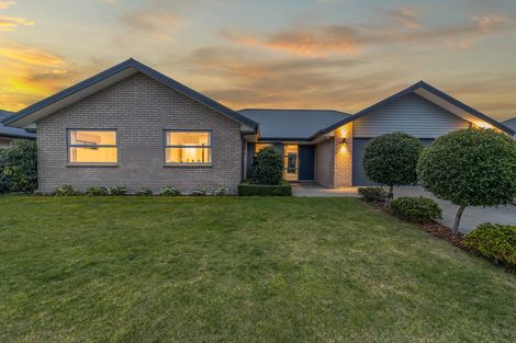 Photo of property in 4 Te Whenu Crescent, Marshland, Christchurch, 8083