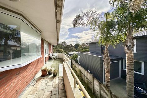 Photo of property in 13 Peter Terrace, Castor Bay, Auckland, 0620