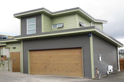 Photo of property in 76 Sheridan Terrace, Johnsonville, Wellington, 6037