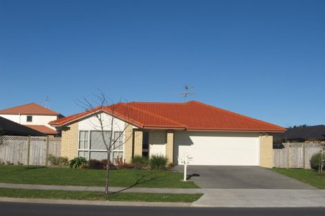 Photo of property in 190 Wattle Farm Road, Wattle Downs, Auckland, 2103