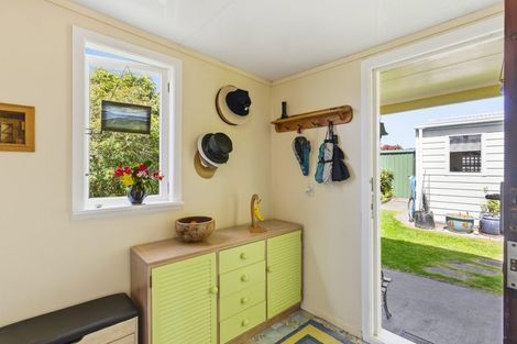 Photo of property in 74a Raumati Road, Raumati Beach, Paraparaumu, 5032