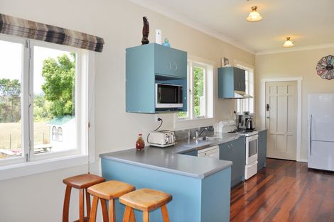 Photo of property in 15 Pukenui Road, Kaiwaka, 0573