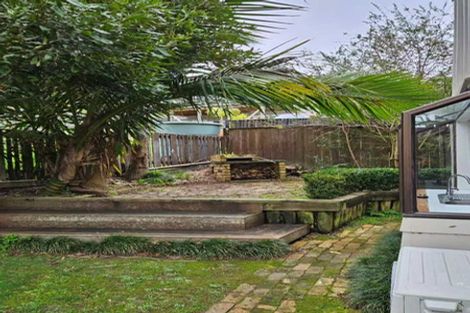 Photo of property in 10/15 Roseberry Avenue, Birkenhead, Auckland, 0626
